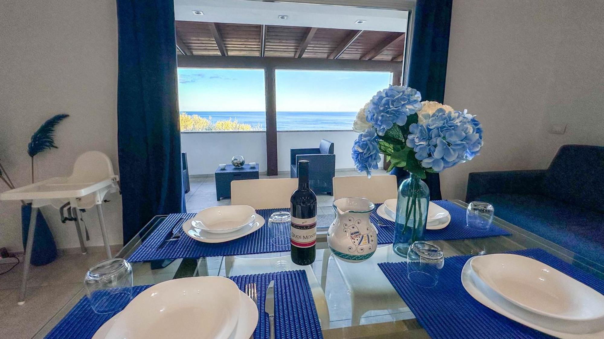 Mama House Con Vista Mare Apartment Кала Гононе Екстериор снимка