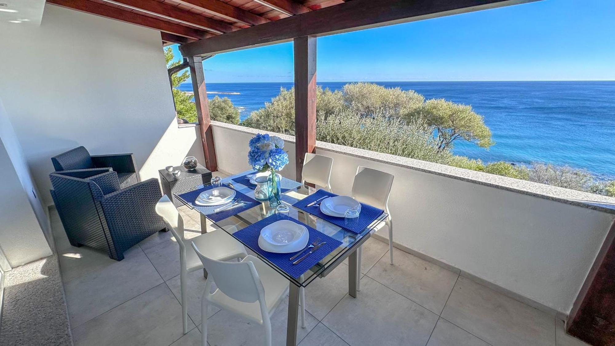 Mama House Con Vista Mare Apartment Кала Гононе Екстериор снимка