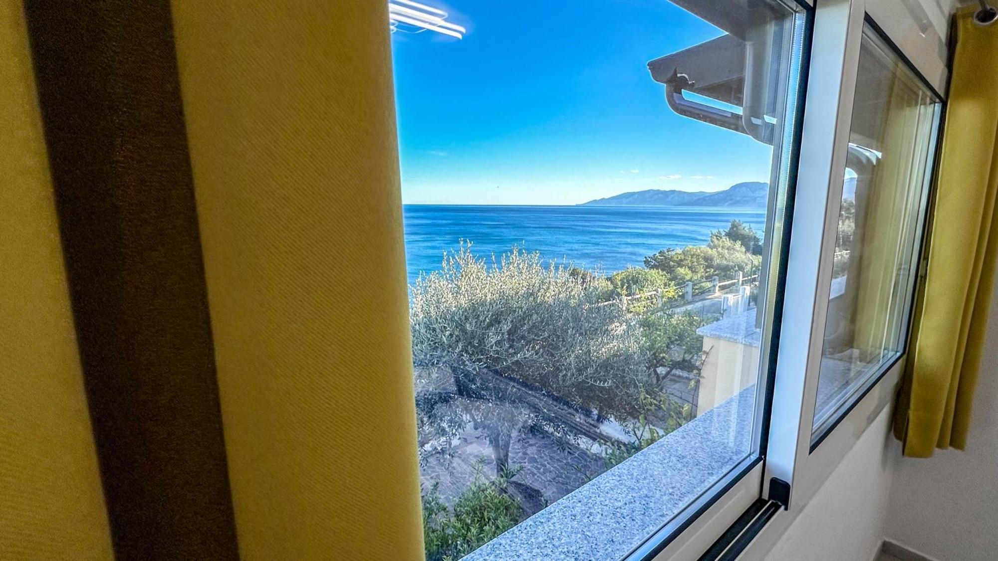Mama House Con Vista Mare Apartment Кала Гононе Екстериор снимка