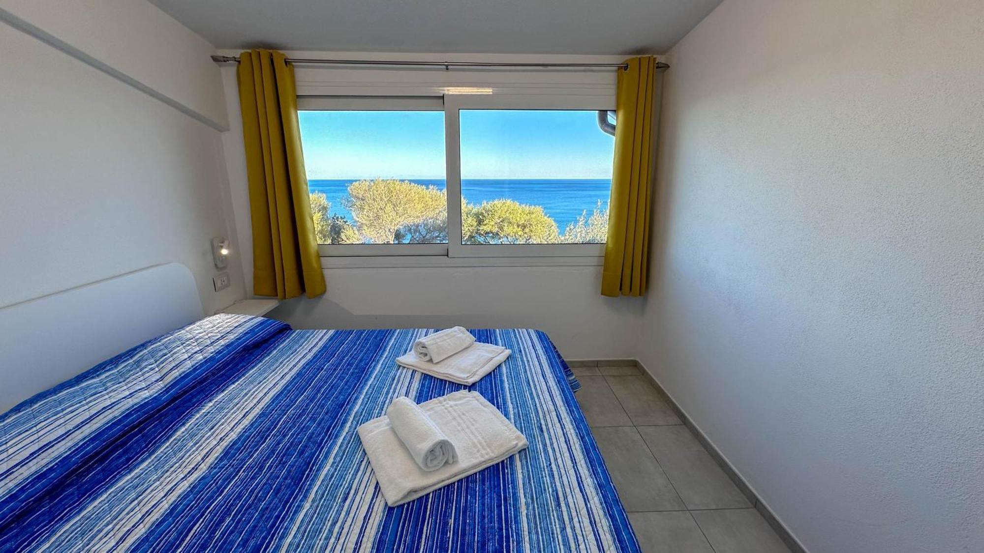 Mama House Con Vista Mare Apartment Кала Гононе Екстериор снимка