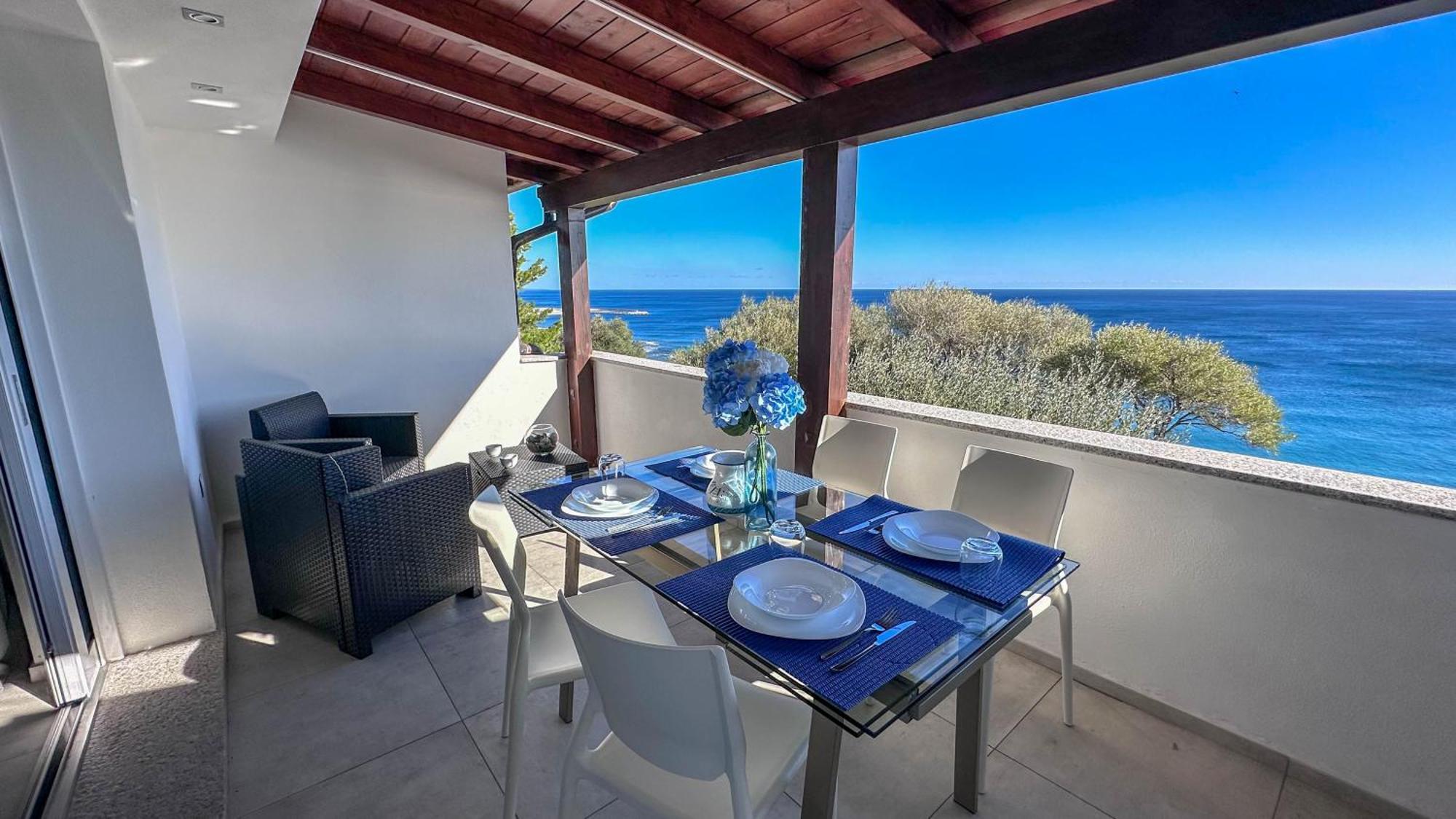Mama House Con Vista Mare Apartment Кала Гононе Екстериор снимка