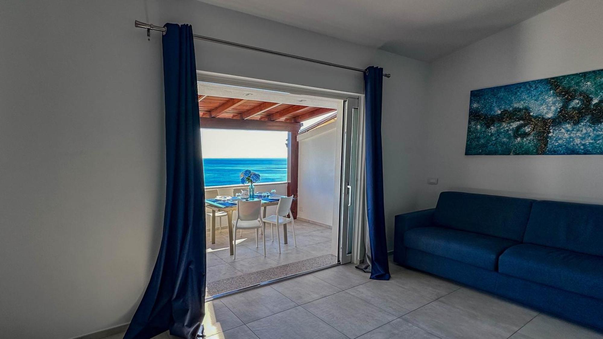 Mama House Con Vista Mare Apartment Кала Гононе Екстериор снимка
