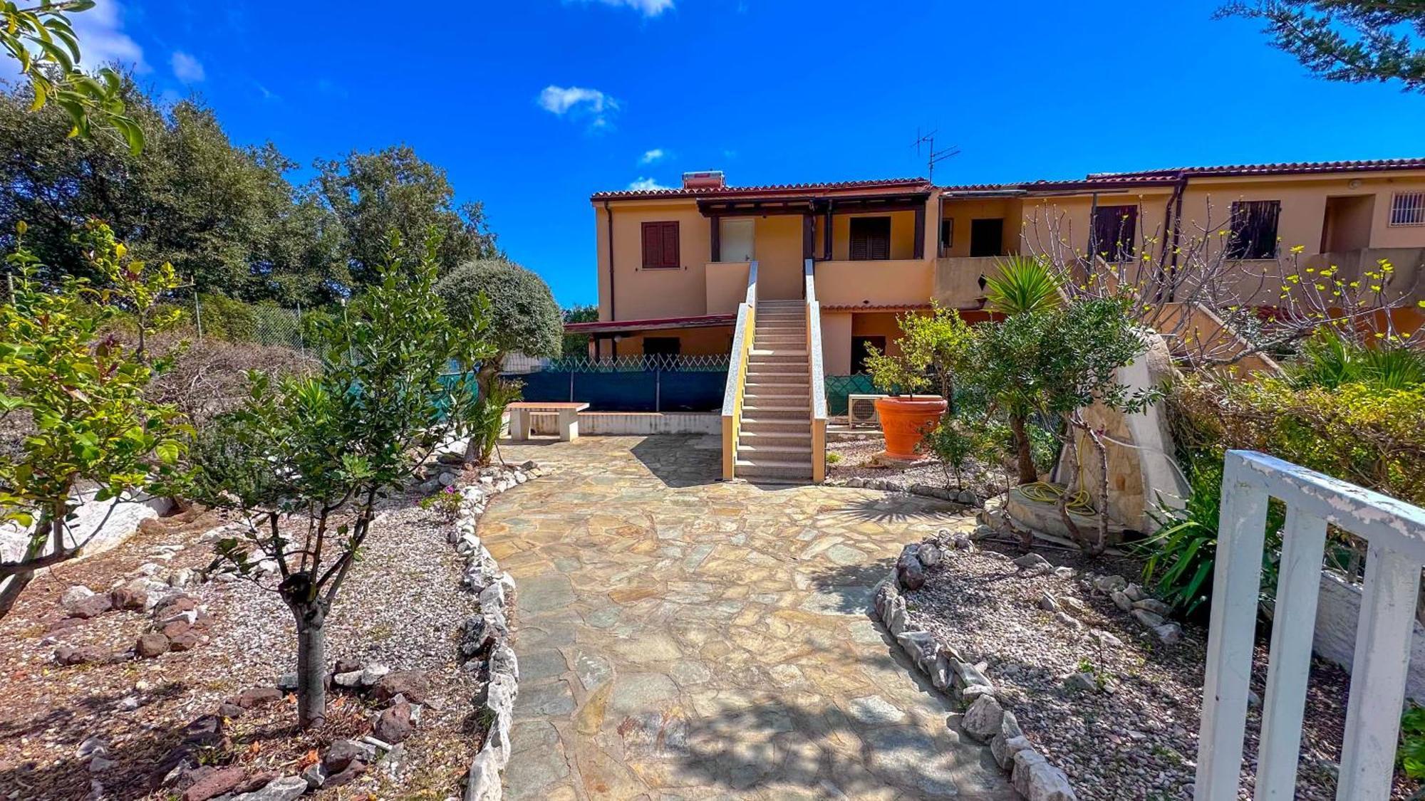 Mama House Con Vista Mare Apartment Кала Гононе Екстериор снимка